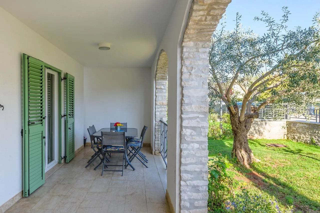 Apartman Inteuro Porec Appartamento